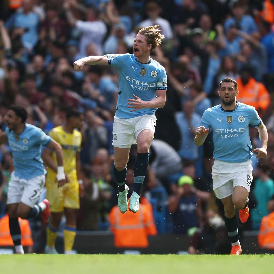 开云体育下载-曼城训练开放日，集结日再遭质疑引欢呼，国王杯在即，医务组通报恢复-开云体育下载