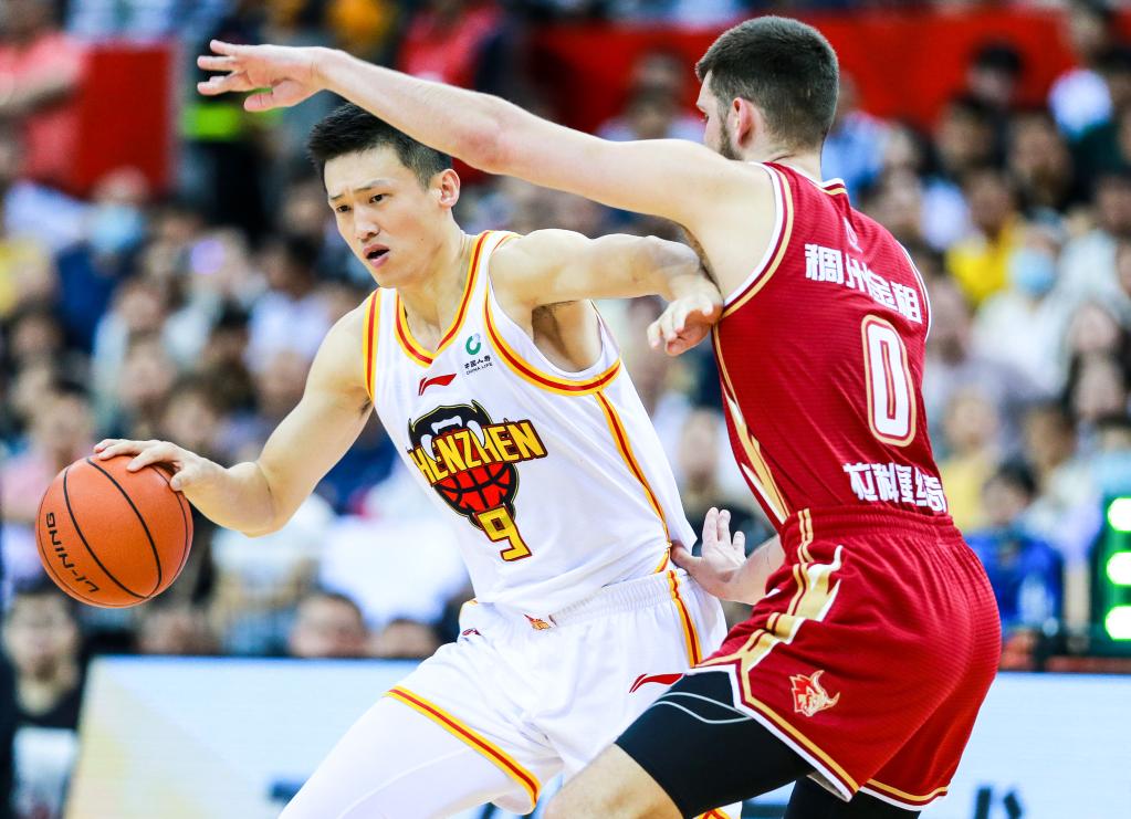 开云app-深圳男篮围绕NBA总决赛状态回暖赛后埃因霍温备战足总杯之后，山东泰山遗憾出局备战欧冠-开云app